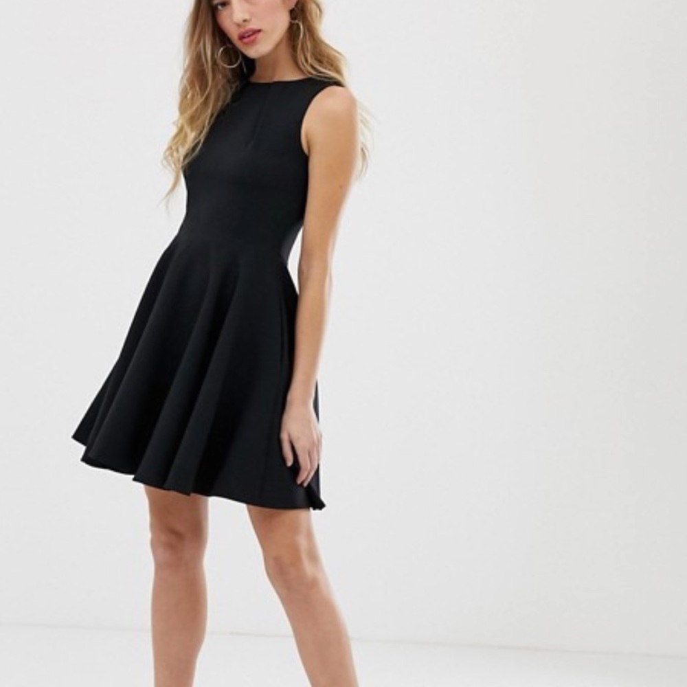 Everly Classic Black Dress Skater/A-line Size M